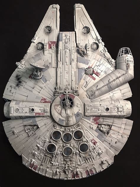 millennium falcon starship